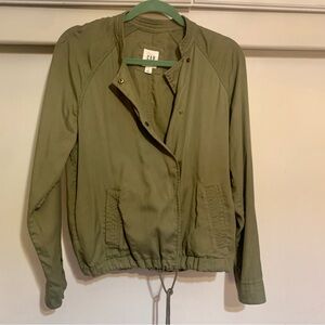 GAP Women's Olive lightweight bomber Jacket size Small